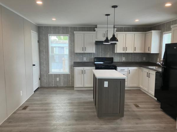 2025 Champion Home Builders, Inc. mobile Home