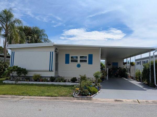 Photo 1 of 2 of home located at 7001 142nd Ave, Lot 84 Largo, FL 33771