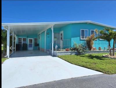 Photo 2 of 35 of home located at 62 La Costa St Nokomis, FL 34275