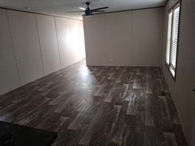 Photo 5 of 7 of home located at 906 Kimberly Ln Kannapolis, NC 28083