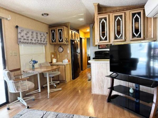 1988 Palm Harbor Manufactured Home