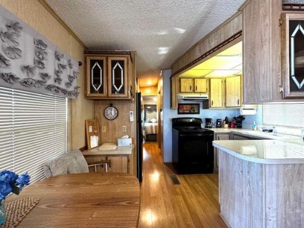 1988 Palm Harbor Manufactured Home