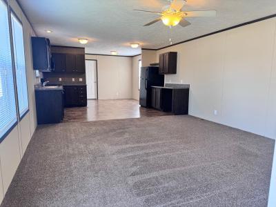 Photo 2 of 7 of home located at 25173 Oxford Woodhaven, MI 48183