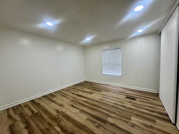 1983 SKYL 01610345S Mobile Home