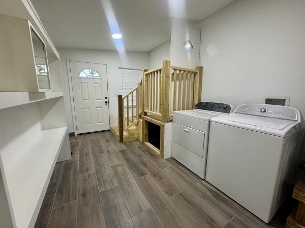 1983 SKYL 01610345S Mobile Home