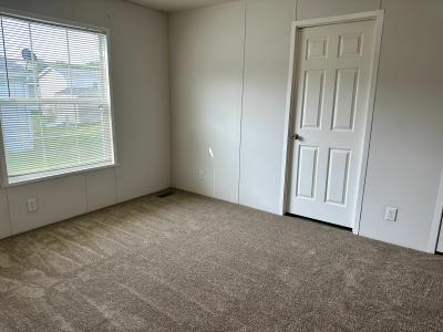 Photo 4 of 10 of home located at 1837 Knollwood Bend Ypsilanti, MI 48198
