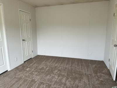 Photo 5 of 10 of home located at 1837 Knollwood Bend Ypsilanti, MI 48198