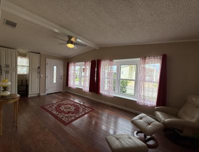 Photo 2 of 12 of home located at 189 Juliana Blvd. Auburndale, FL 33823