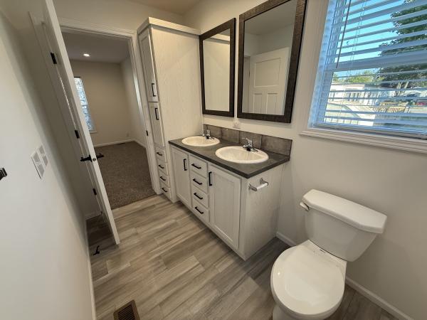 2025 Champion RAPB2856H32392 Mobile Home