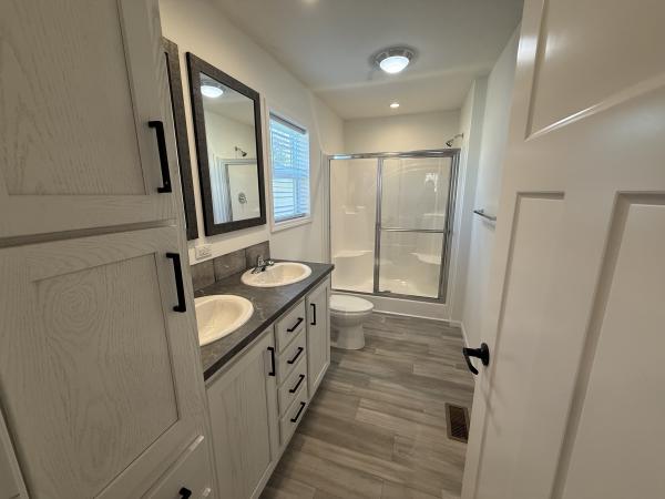 2025 Champion RAPB2856H32392 Mobile Home