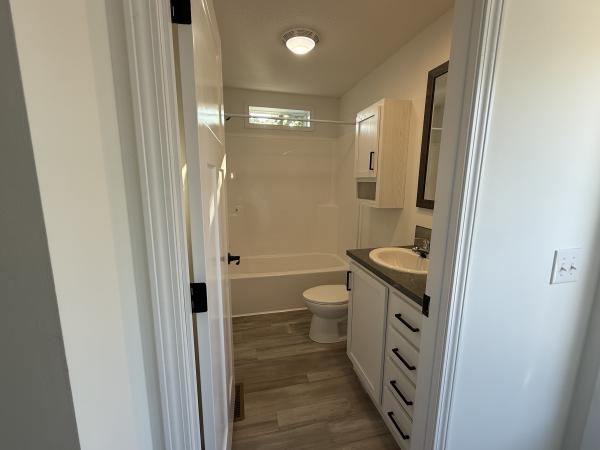 2025 Champion RAPB2856H32392 Mobile Home