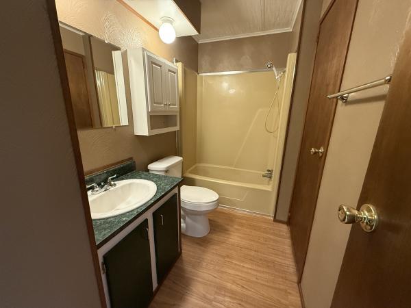 1982 Parkwood Parkwood Mobile Home