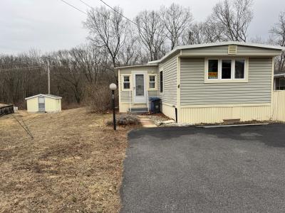 Photo 2 of 7 of home located at 33 Grandview Circle Storrs, CT 06268