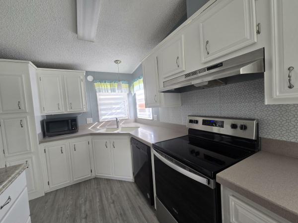 1990 Palm Harbor Palm Mobile Home