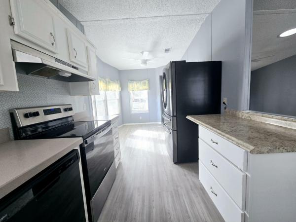 1990 Palm Harbor Palm Mobile Home