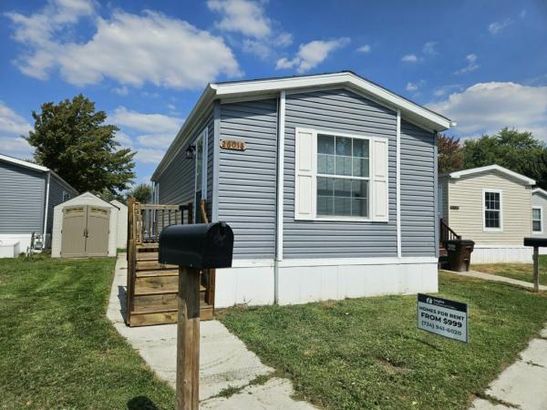 Photo 1 of 1 of home located at 26018 Fifth St #197 Taylor, MI 48180