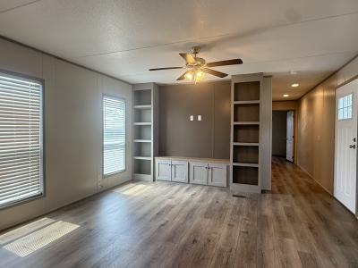 Photo 2 of 31 of home located at 210 Betty #Be210 Conroe, TX 77301