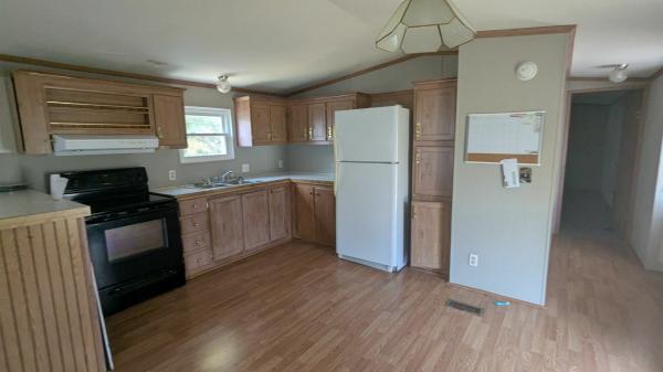 Photo 1 of 2 of home located at 422 Laurel Drive Monroe, MI 48161