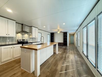 Photo 2 of 24 of home located at 121 Peggy #Pg121 Conroe, TX 77301
