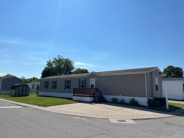 Photo 1 of 2 of home located at 1201 Cr 15 Lot# 72 Elkhart, IN 46516