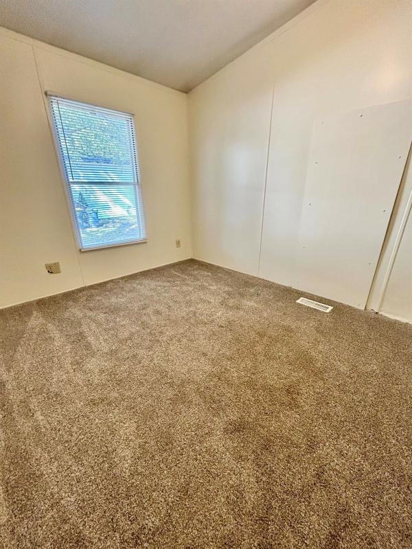 1992 STATESMAN 80S810-B  Home