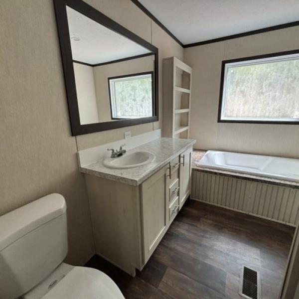 2022 Hamilton Mobile Home For Sale