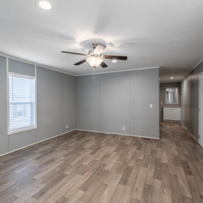 Photo 3 of 8 of home located at 225 Sycamore Loop Campbellsville, KY 42718