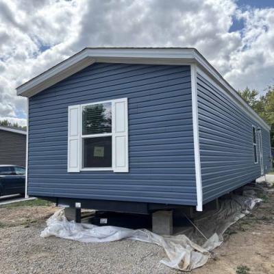 Photo 3 of 20 of home located at 2800 West Memorial Drive #0100 Muncie, IN 47302