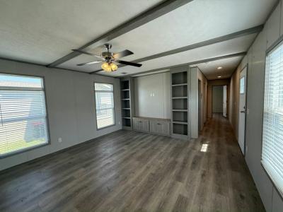 Photo 2 of 21 of home located at 33 Open Range Trail Willis, TX 77318