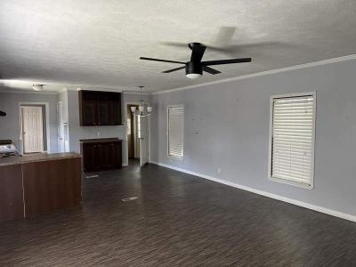 Photo 4 of 6 of home located at 1531 Kodiak Trail Glenn Heights, TX 75154