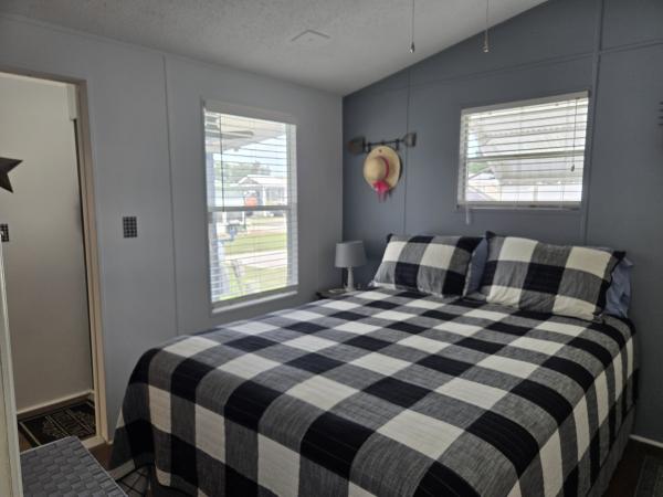 1987 PARK  Home