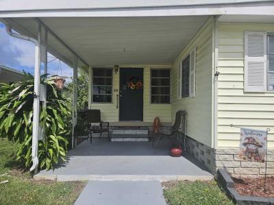Photo 2 of 16 of home located at 9925 Ulmerton Rd., #208 Largo, FL 33771