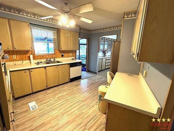 1975 GREE  Home