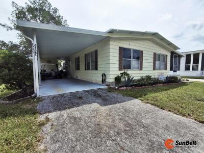 Photo 4 of 77 of home located at 6706 Lakewood Drive, Unit B Ocala, FL 34472