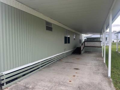 Photo 2 of 7 of home located at 2915 Hibiscus Run Lane Ruskin, FL 33570