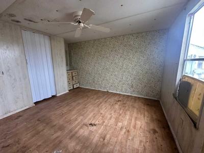 Photo 5 of 7 of home located at 2915 Hibiscus Run Lane Ruskin, FL 33570