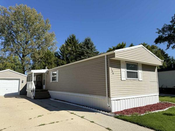  Mobile Home For Sale