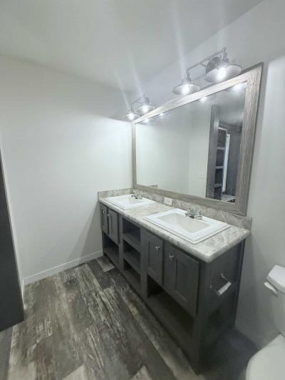 Photo 5 of 22 of home located at W211N11451 Woodfield Lane Germantown, WI 53022