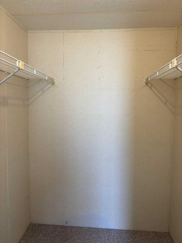 1984 Manufactured Home
