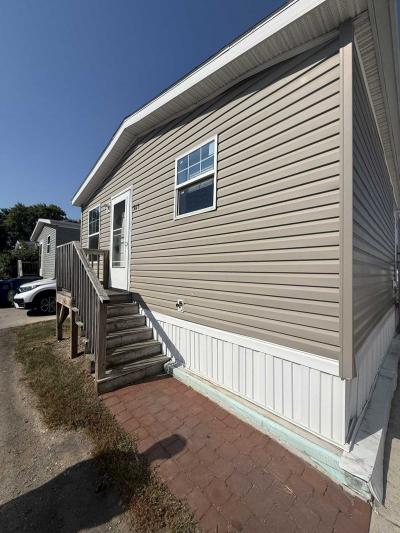 Photo 1 of 20 of home located at 925 9th Street Northfield, IL 60093