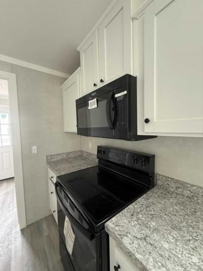 Photo 2 of 31 of home located at 4000 E 134th Street #1005 Chicago, IL 60633
