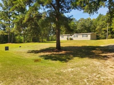 Mobile Home at 1518 Co Rd 35 Union Springs, AL 36089