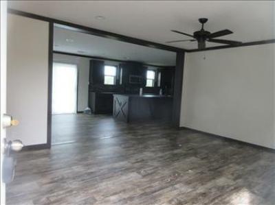 Photo 2 of 16 of home located at 31888 Alabama 75 Oneonta, AL 35121