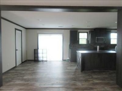 Photo 4 of 16 of home located at 31888 Alabama 75 Oneonta, AL 35121