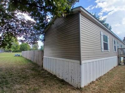Photo 2 of 8 of home located at 1418 Slaughter Rd Benton, KY 42025