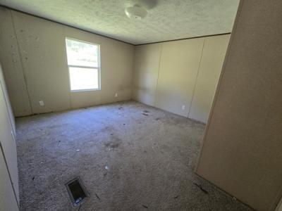 Photo 4 of 6 of home located at 3640 Ocoonita Rd Jonesville, VA 24263
