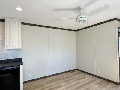 Photo 3 of 7 of home located at 706 Cour Ville Warren, MI 48091