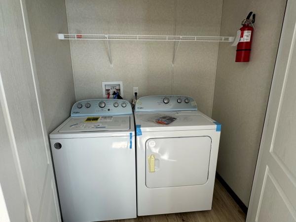 2024 Clayton 96PLH14482BH24 Mobile Home