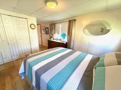 Photo 5 of 19 of home located at 2550 State Rd. 580 #0270 Clearwater, FL 33761