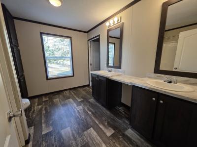 Photo 4 of 8 of home located at 46311 Worlington Macomb, MI 48044